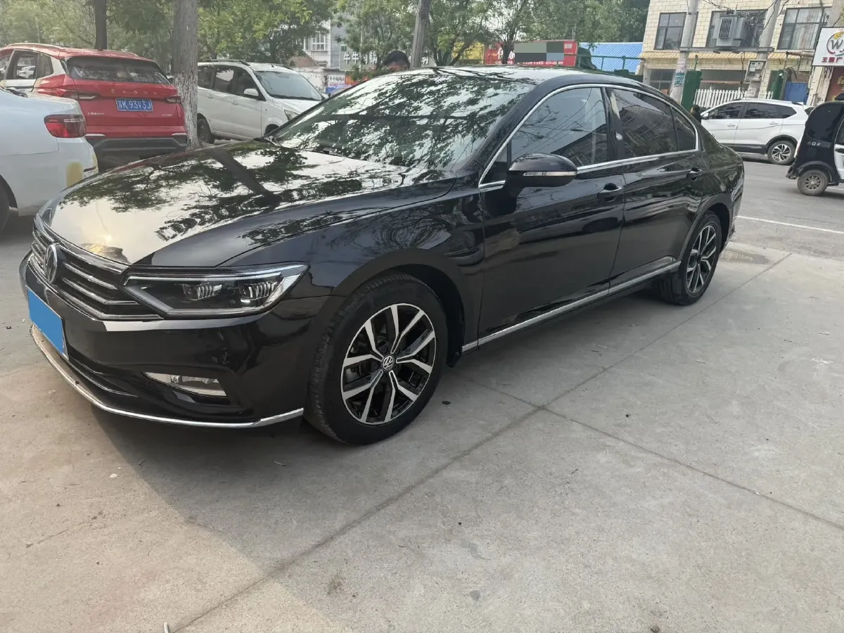 2020 Volkswagen Magotan 2.0T 186HP L4 7DCT,autocango,china used car exporter,china ev exporter,chinese used car exporter,chinese used ev exporter