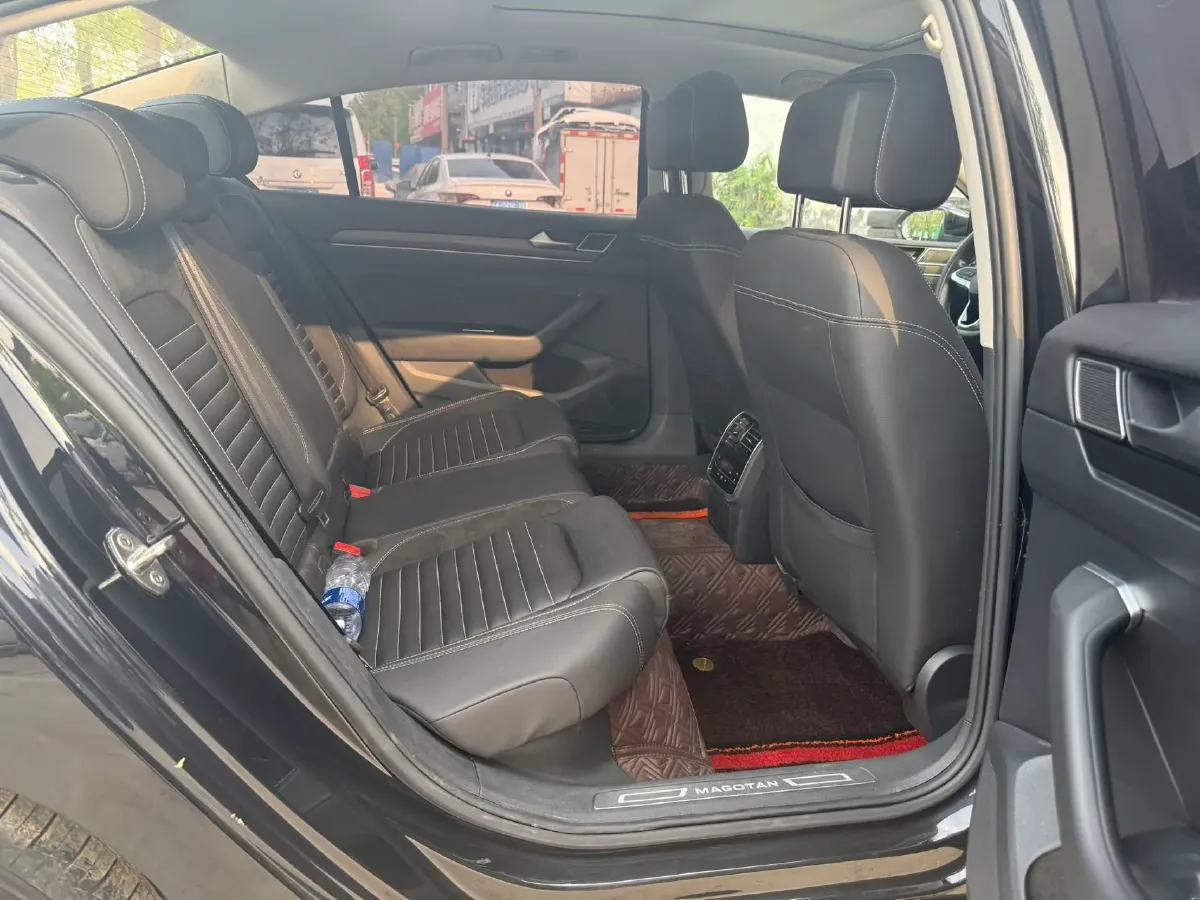 2020 Volkswagen Magotan 2.0T 186HP L4 7DCT,autocango,china used car exporter,china ev exporter,chinese used car exporter,chinese used ev exporter