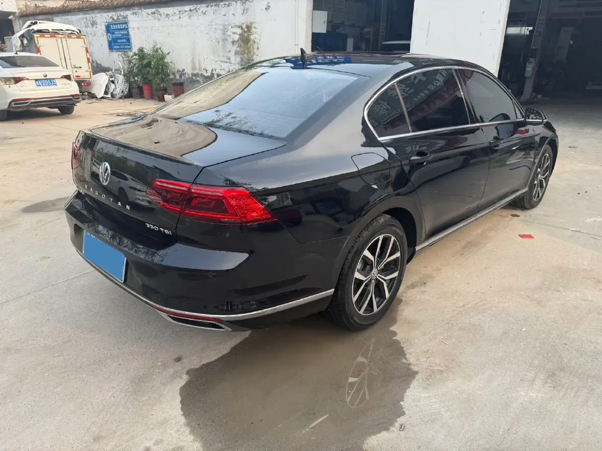 2020 Volkswagen Magotan 2.0T 186HP L4 7DCT,autocango,china used car exporter,china ev exporter,chinese used car exporter,chinese used ev exporter