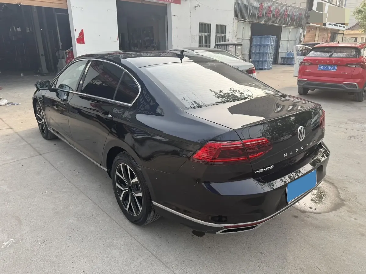 2020 Volkswagen Magotan 2.0T 186HP L4 7DCT,autocango,china used car exporter,china ev exporter,chinese used car exporter,chinese used ev exporter