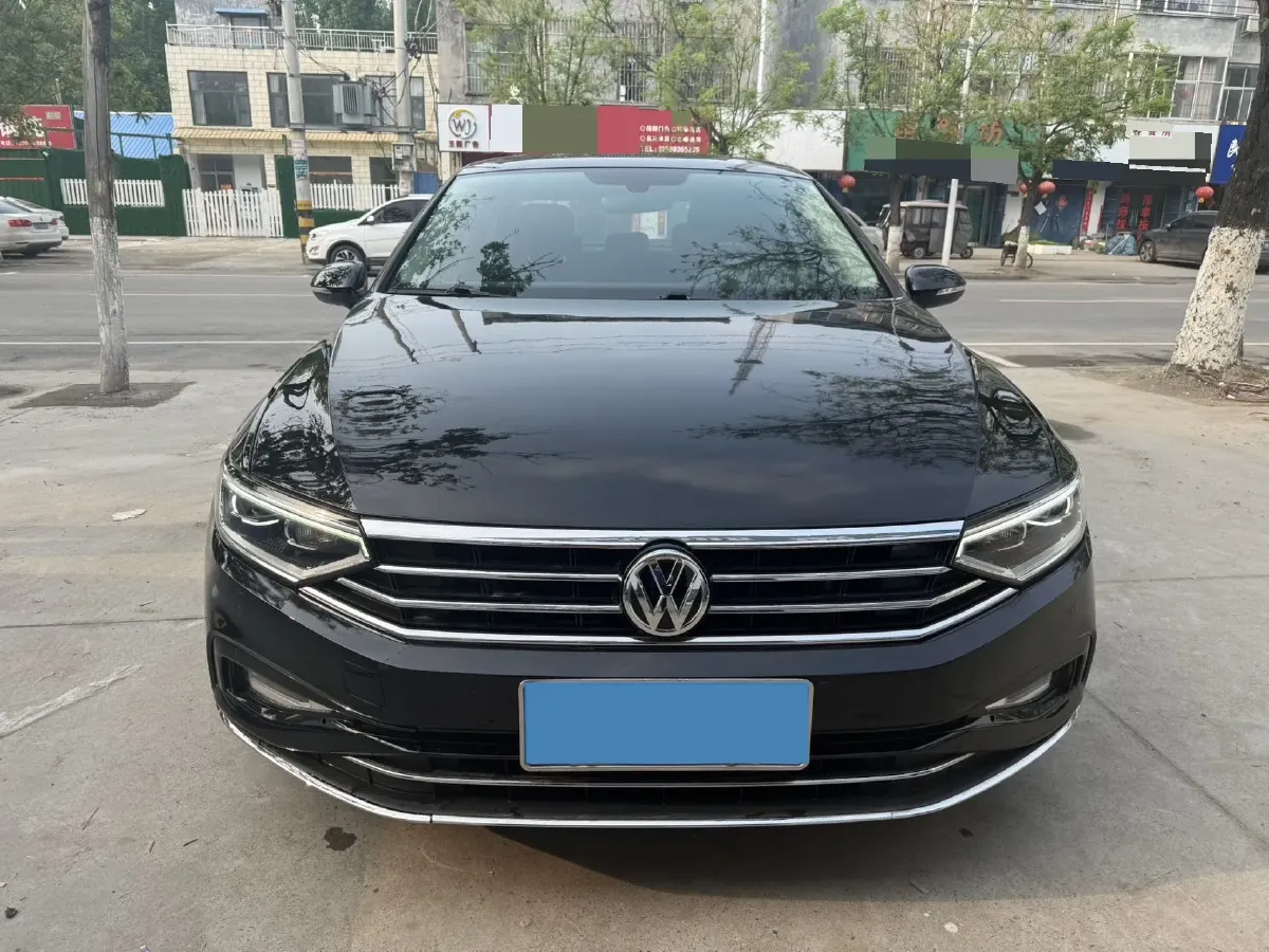 2020 Volkswagen Magotan 2.0T 186HP L4 7DCT,autocango,china used car exporter,china ev exporter,chinese used car exporter,chinese used ev exporter