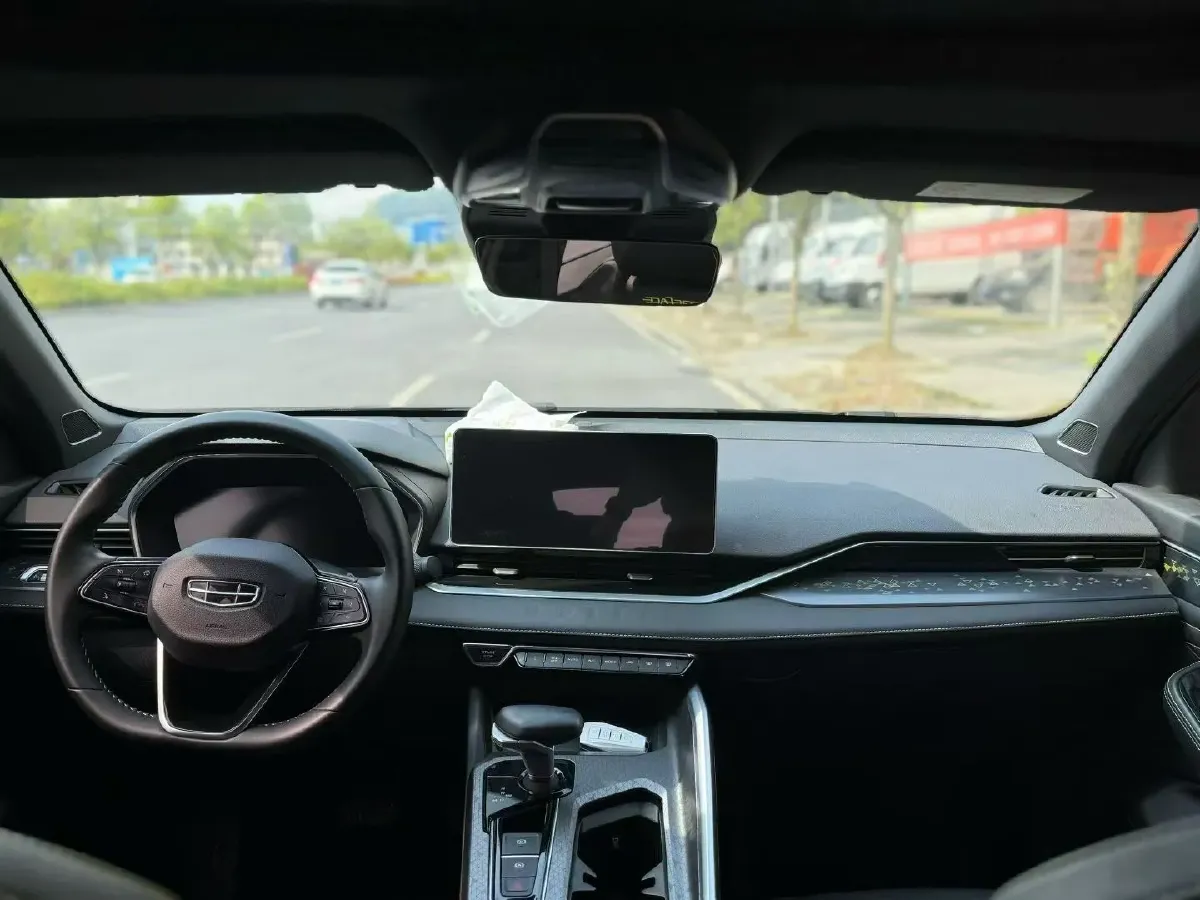2025 Geely Preface 1.5T 181HP L4 7DCT,autocango,china used car exporter,china ev exporter,chinese used car exporter,chinese used ev exporter