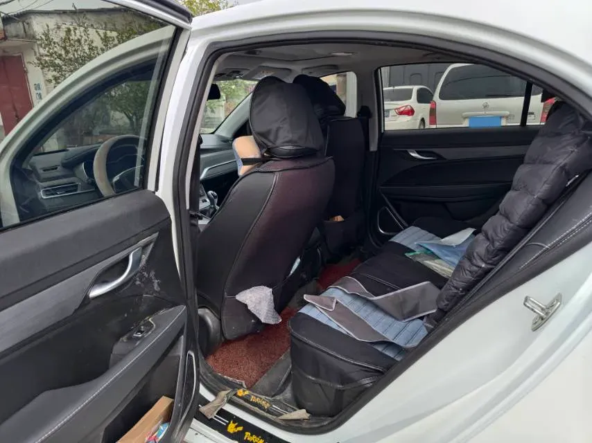 2020 Geely Emgrand 1.5L 109HP L4 5MT,autocango,china used car exporter,china ev exporter,chinese used car exporter,chinese used ev exporter