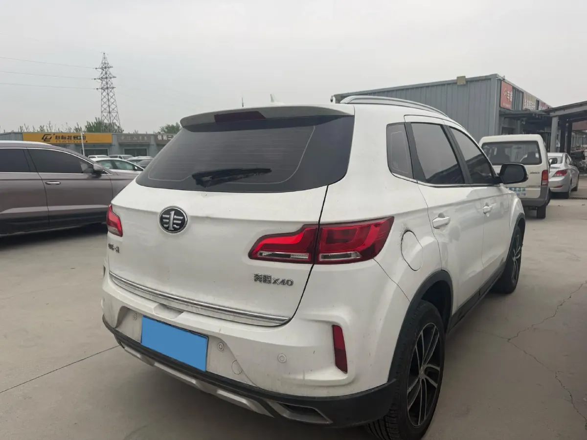 2018 Bestune X40 1.6L 114HP L4 6AT,autocango,china used car exporter,china ev exporter,chinese used car exporter,chinese used ev exporter