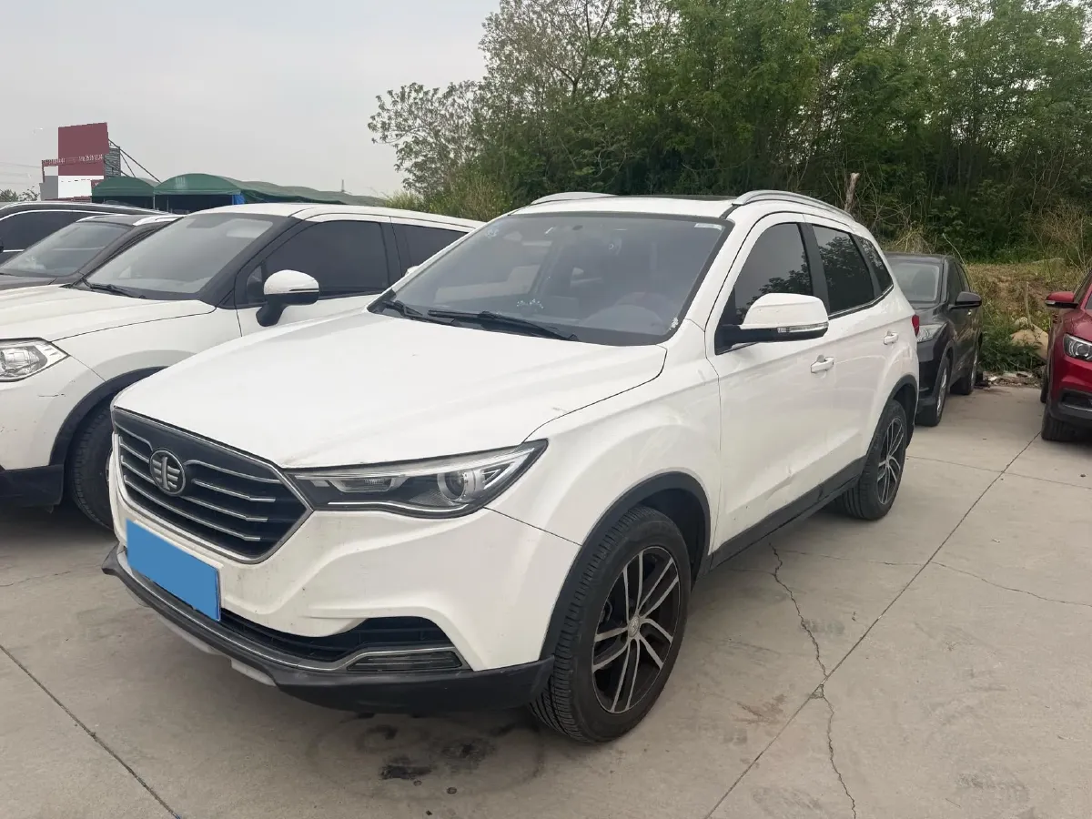 2018 Bestune X40 1.6L 114HP L4 6AT,autocango,china used car exporter,china ev exporter,chinese used car exporter,chinese used ev exporter