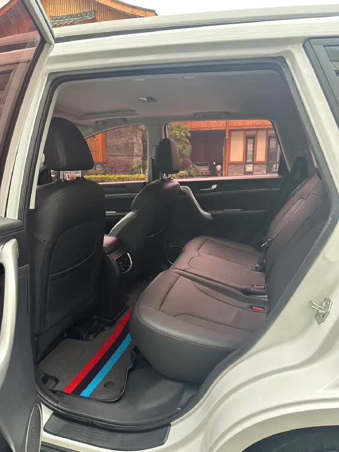 2019 Haval M6 1.5T 150HP L4 7DCT,autocango,china used car exporter,china ev exporter,chinese used car exporter,chinese used ev exporter