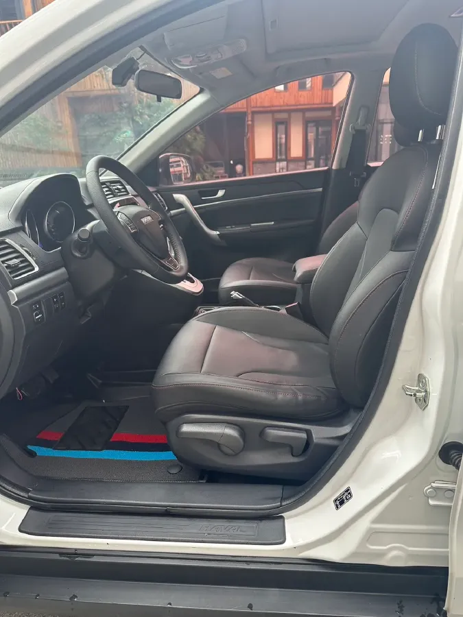 2019 Haval M6 1.5T 150HP L4 7DCT,autocango,china used car exporter,china ev exporter,chinese used car exporter,chinese used ev exporter