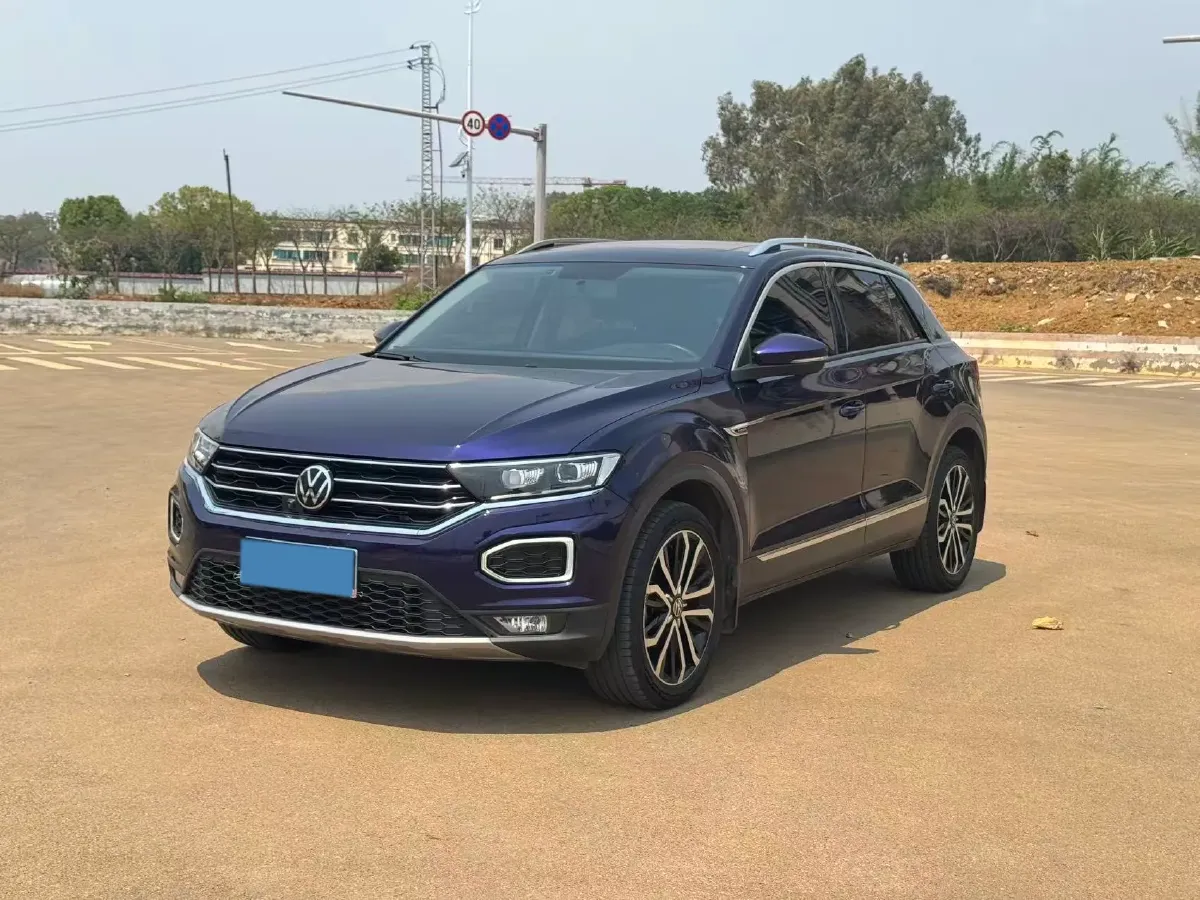 2021 Volkswagen T-Roc 1.4T 150HP L4 7DCT,autocango,china used car exporter,china ev exporter,chinese used car exporter,chinese used ev exporter