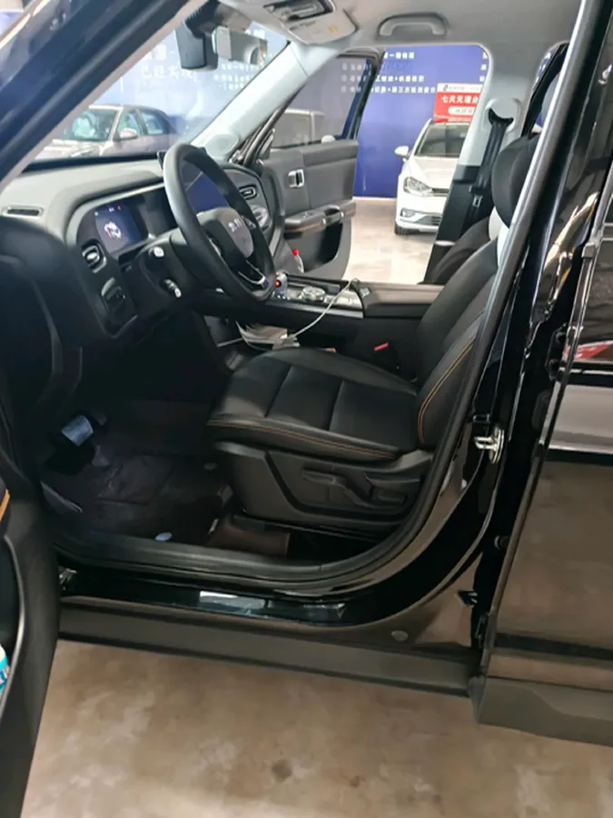 2024 Beijing BJ30 1.5T 188HP L4 7DCT,autocango,china used car exporter,china ev exporter,chinese used car exporter,chinese used ev exporter