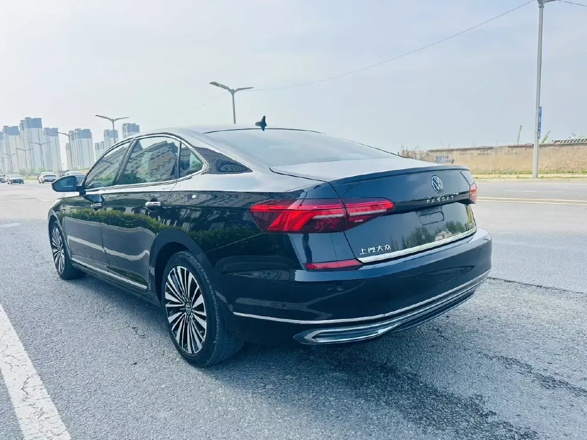 2021 Volkswagen Passat 2.0T 186HP L4 7DCT,autocango,china used car exporter,china ev exporter,chinese used car exporter,chinese used ev exporter
