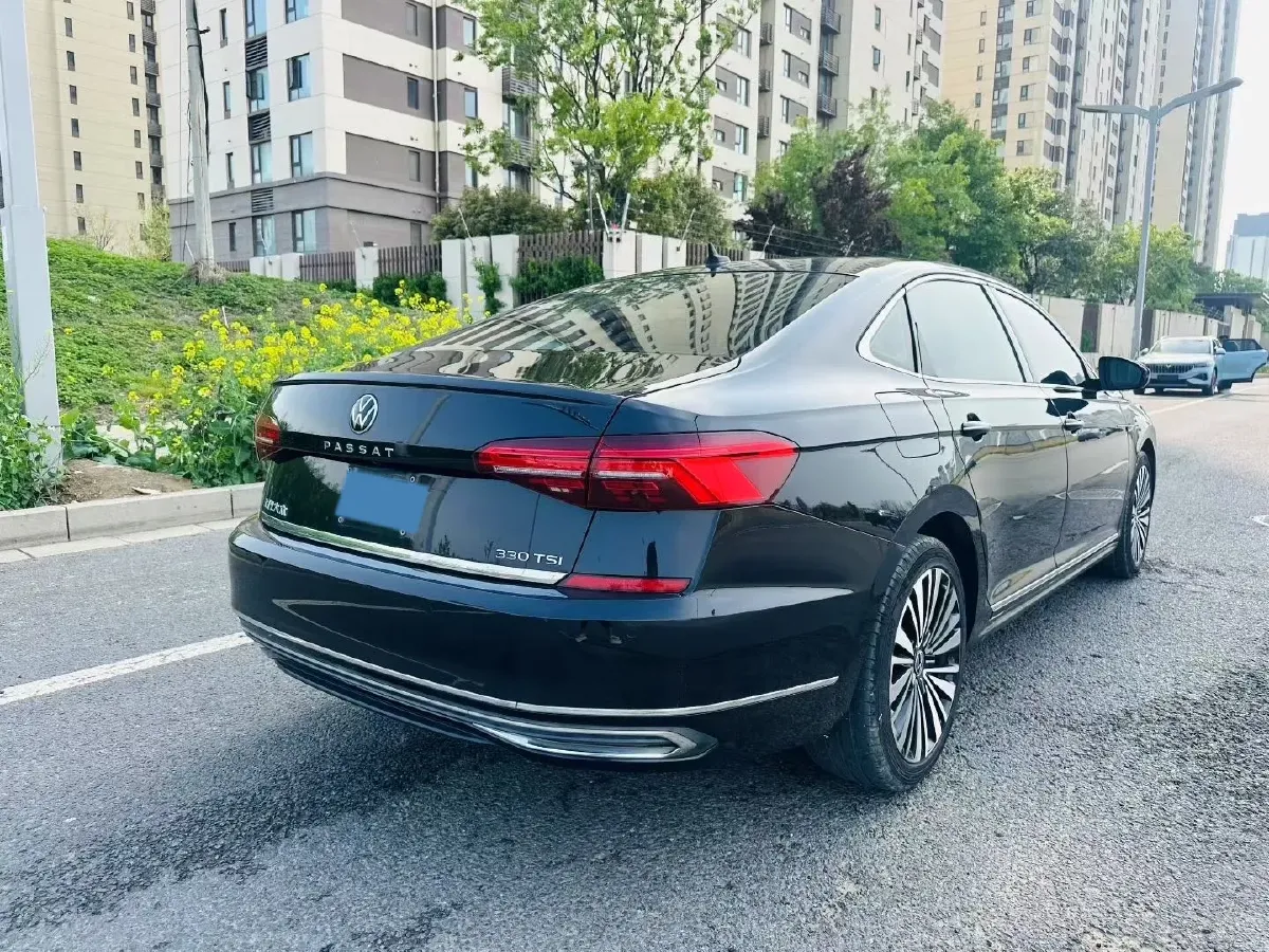 2021 Volkswagen Passat 2.0T 186HP L4 7DCT,autocango,china used car exporter,china ev exporter,chinese used car exporter,chinese used ev exporter