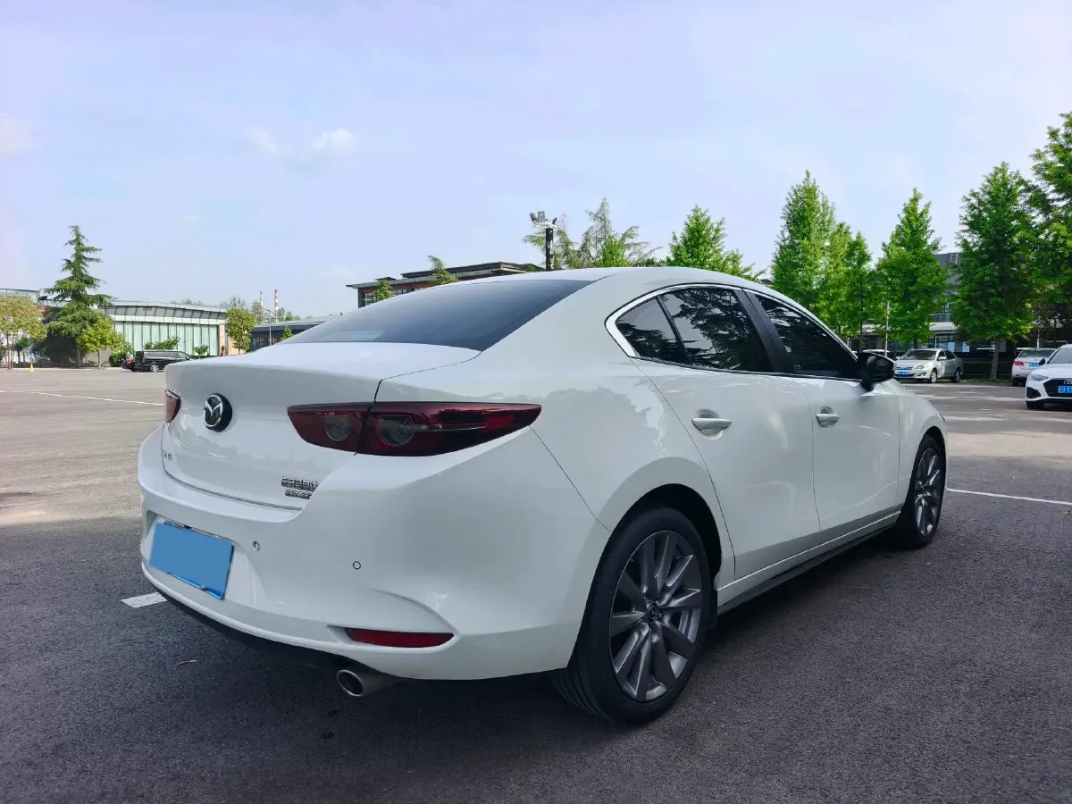 2021 Mazda 3 Axela 2.0L 158HP L4 6AT,autocango,china used car exporter,china ev exporter,chinese used car exporter,chinese used ev exporter