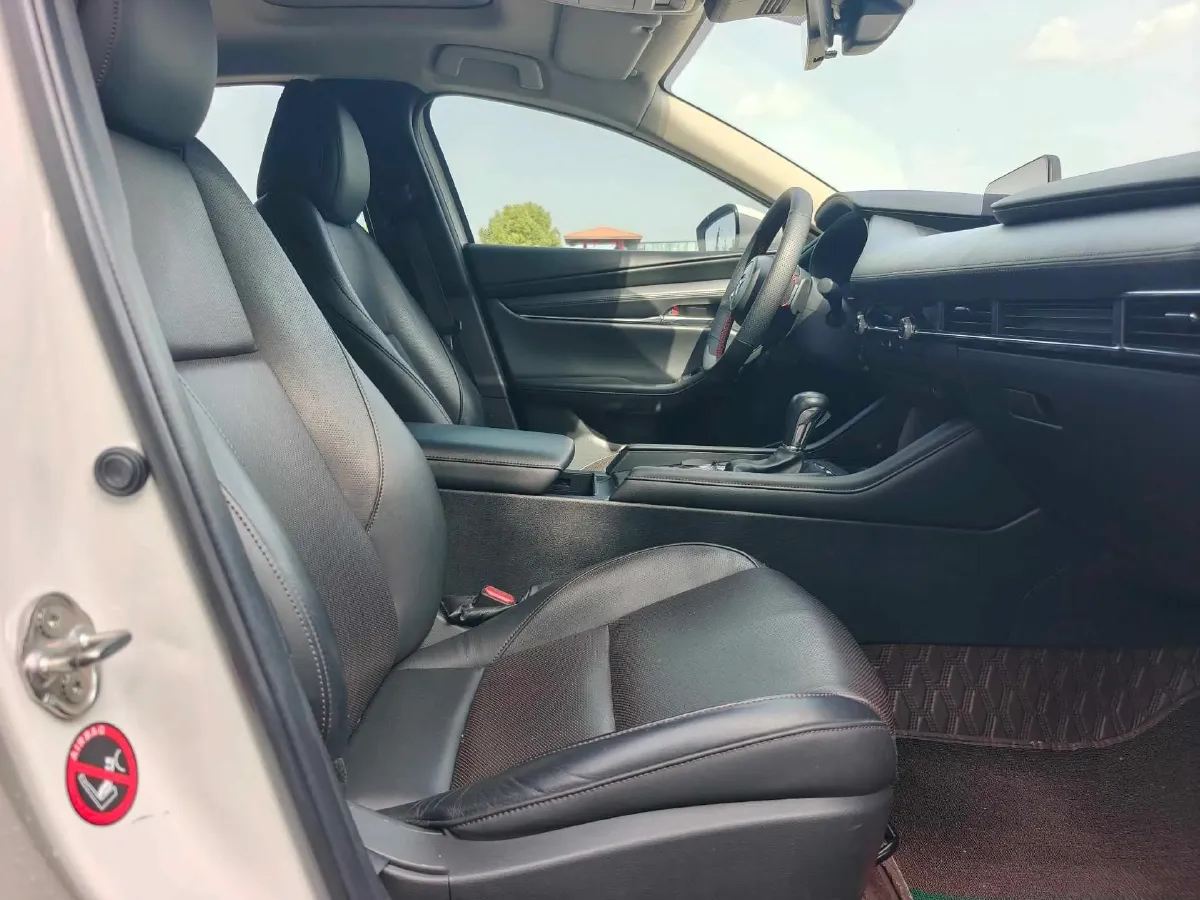 2021 Mazda 3 Axela 2.0L 158HP L4 6AT,autocango,china used car exporter,china ev exporter,chinese used car exporter,chinese used ev exporter