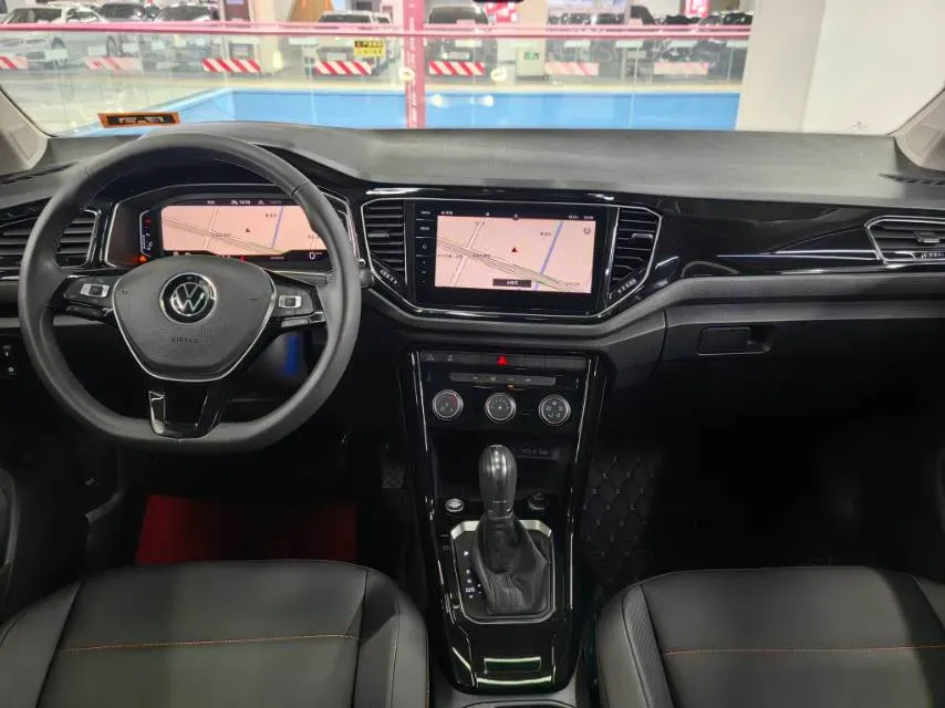 2021 Volkswagen T-Roc 1.4T 150HP L4 7DCT,autocango,china used car exporter,china ev exporter,chinese used car exporter,chinese used ev exporter