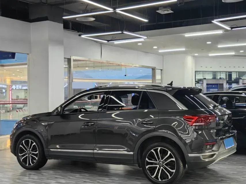 2021 Volkswagen T-Roc 1.4T 150HP L4 7DCT,autocango,china used car exporter,china ev exporter,chinese used car exporter,chinese used ev exporter