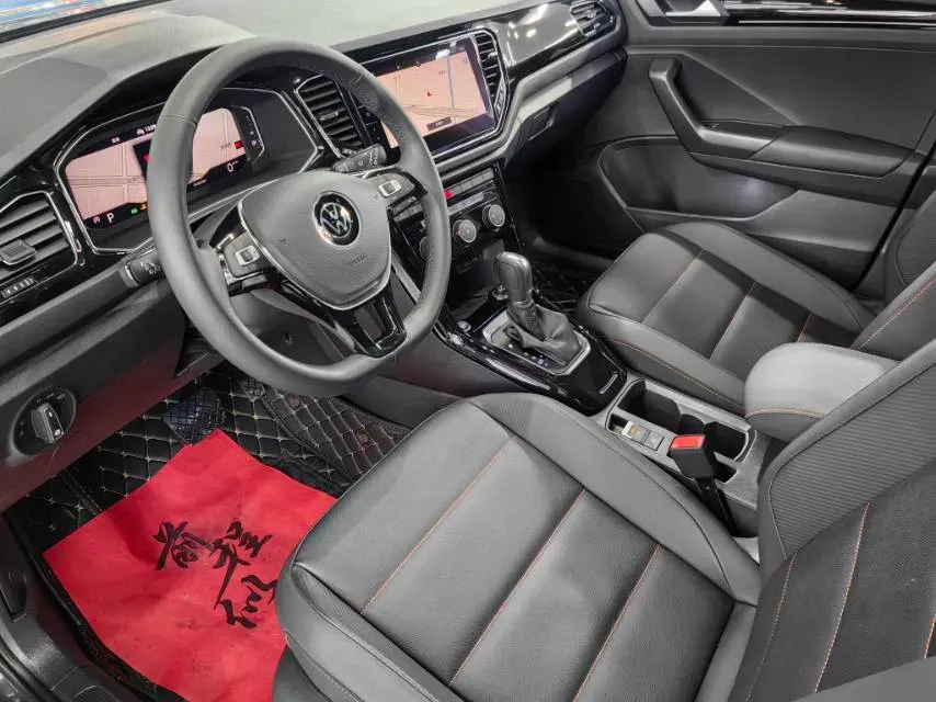 2021 Volkswagen T-Roc 1.4T 150HP L4 7DCT,autocango,china used car exporter,china ev exporter,chinese used car exporter,chinese used ev exporter