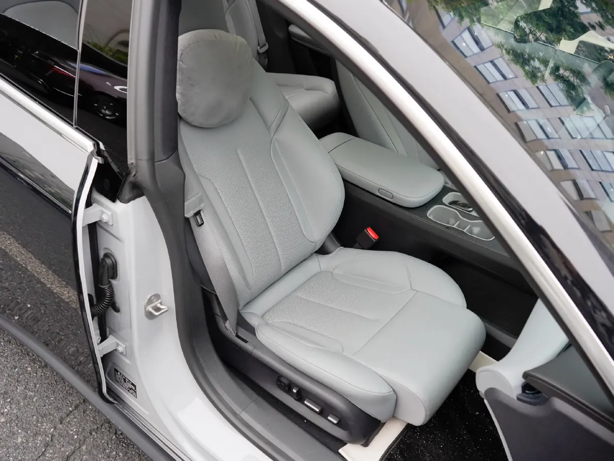 2024 NIO ET5T BEV 75KWH,autocango,china used car exporter,china ev exporter,chinese used car exporter,chinese used ev exporter