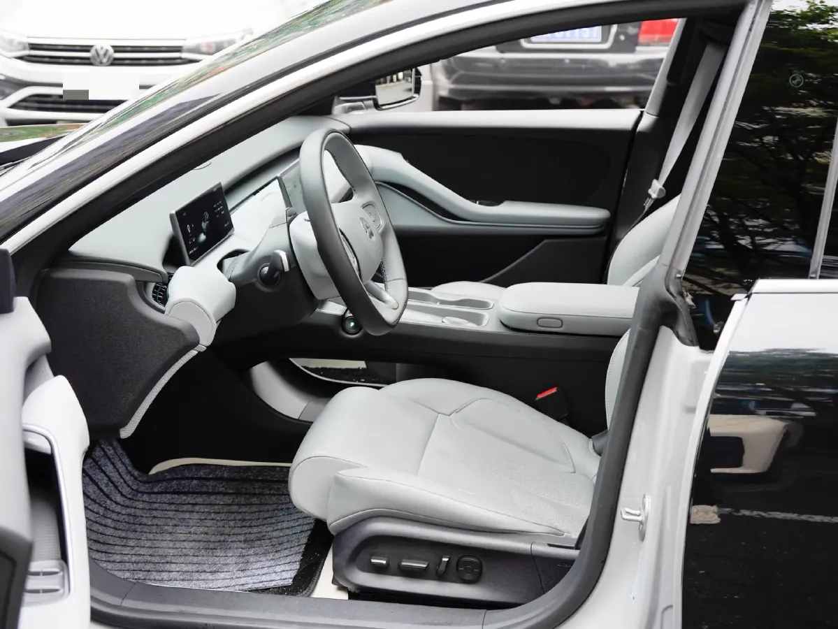 2024 NIO ET5T BEV 75KWH,autocango,china used car exporter,china ev exporter,chinese used car exporter,chinese used ev exporter