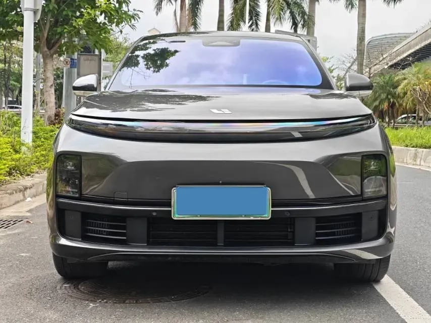 2023 Li L7 Range Extended 154HP REEV 40.9KWH,autocango,china used car exporter,china ev exporter,chinese used car exporter,chinese used ev exporter