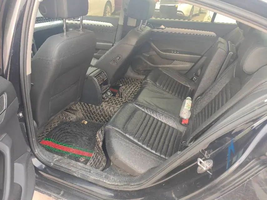 2018 Volkswagen Magotan 1.8T 180HP L4 7DCT,autocango,china used car exporter,china ev exporter,chinese used car exporter,chinese used ev exporter