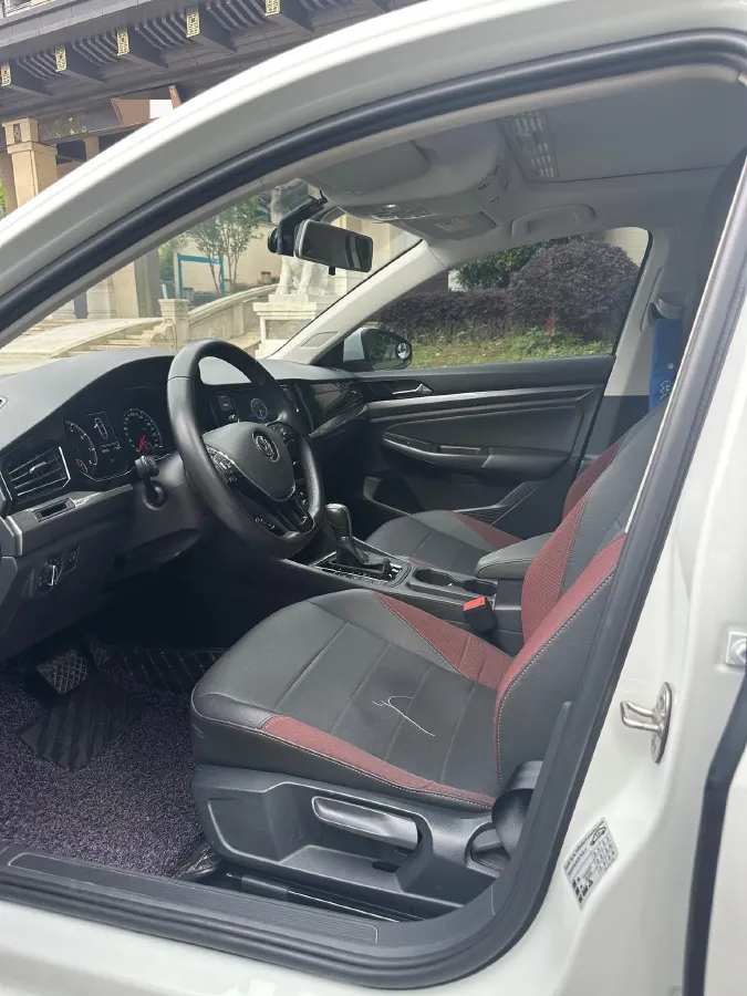 2019 HuangHai WeiLong 2.4T 218HP L4 6AT,autocango,china used car exporter,china ev exporter,chinese used car exporter,chinese used ev exporter