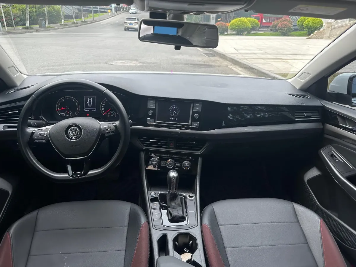 2019 HuangHai WeiLong 2.4T 218HP L4 6AT,autocango,china used car exporter,china ev exporter,chinese used car exporter,chinese used ev exporter