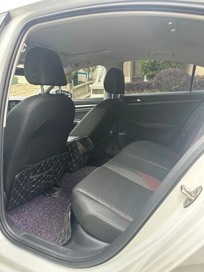 2019 HuangHai WeiLong 2.4T 218HP L4 6AT,autocango,china used car exporter,china ev exporter,chinese used car exporter,chinese used ev exporter