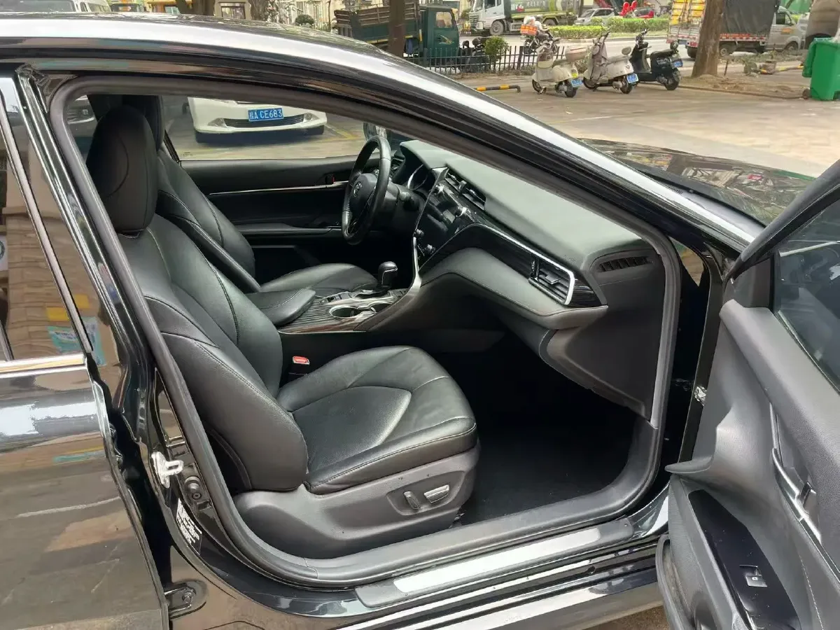 2019 Toyota Camry 2.0L 178HP L4 CVT,autocango,china used car exporter,china ev exporter,chinese used car exporter,chinese used ev exporter