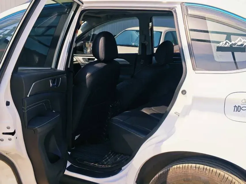 2023 Haval M6 1.5T 150HP L4 7DCT,autocango,china used car exporter,china ev exporter,chinese used car exporter,chinese used ev exporter