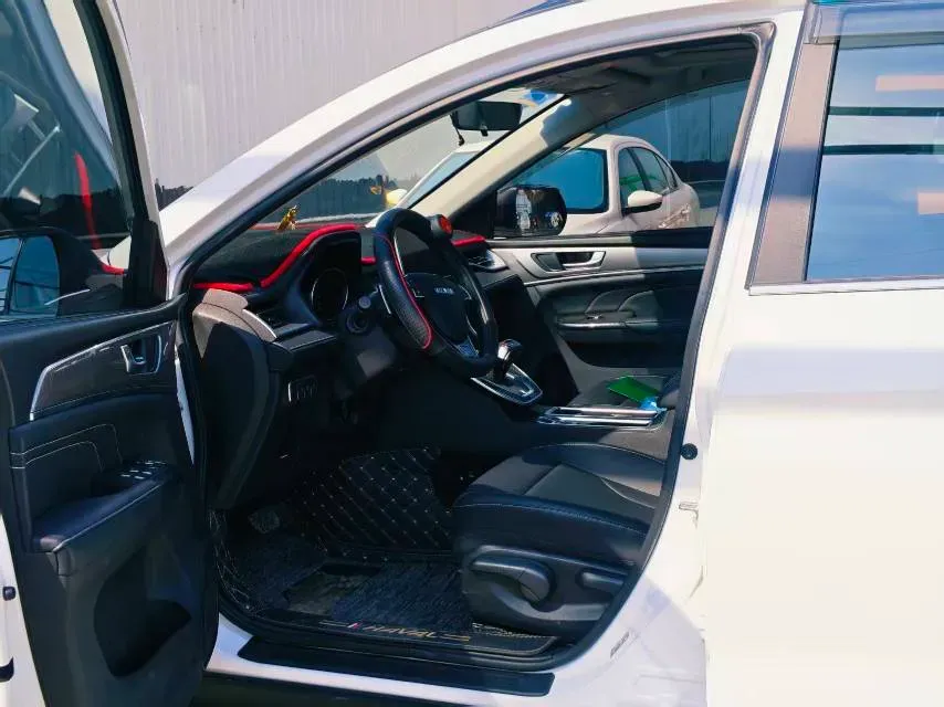 2023 Haval M6 1.5T 150HP L4 7DCT,autocango,china used car exporter,china ev exporter,chinese used car exporter,chinese used ev exporter