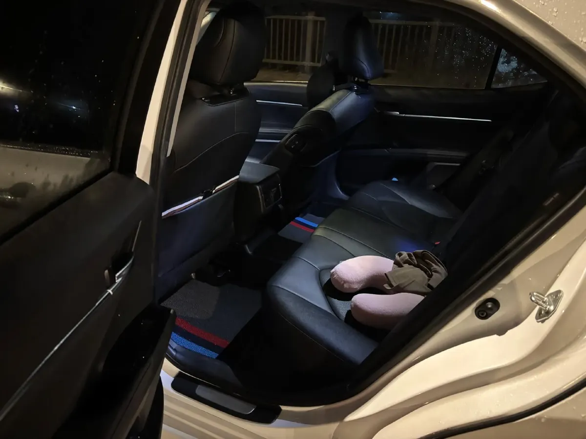 2021 Toyota Camry 2.0L 178HP L4 CVT,autocango,china used car exporter,china ev exporter,chinese used car exporter,chinese used ev exporter