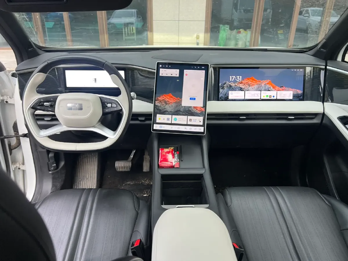 2023 Geely Galaxy L7 1.5T 163HP L4 3DHT PHEV 18.7KWH,autocango,china used car exporter,china ev exporter,chinese used car exporter,chinese used ev exporter