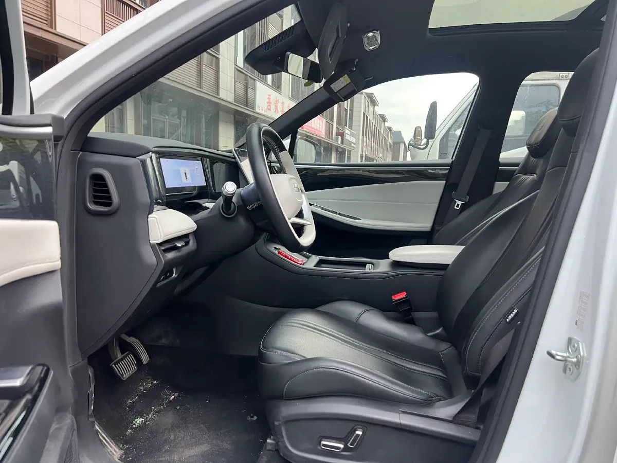 2023 Geely Galaxy L7 1.5T 163HP L4 3DHT PHEV 18.7KWH,autocango,china used car exporter,china ev exporter,chinese used car exporter,chinese used ev exporter