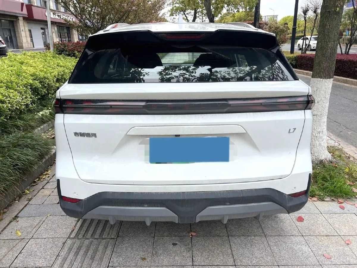 2023 Geely Galaxy L7 1.5T 163HP L4 3DHT PHEV 18.7KWH,autocango,china used car exporter,china ev exporter,chinese used car exporter,chinese used ev exporter