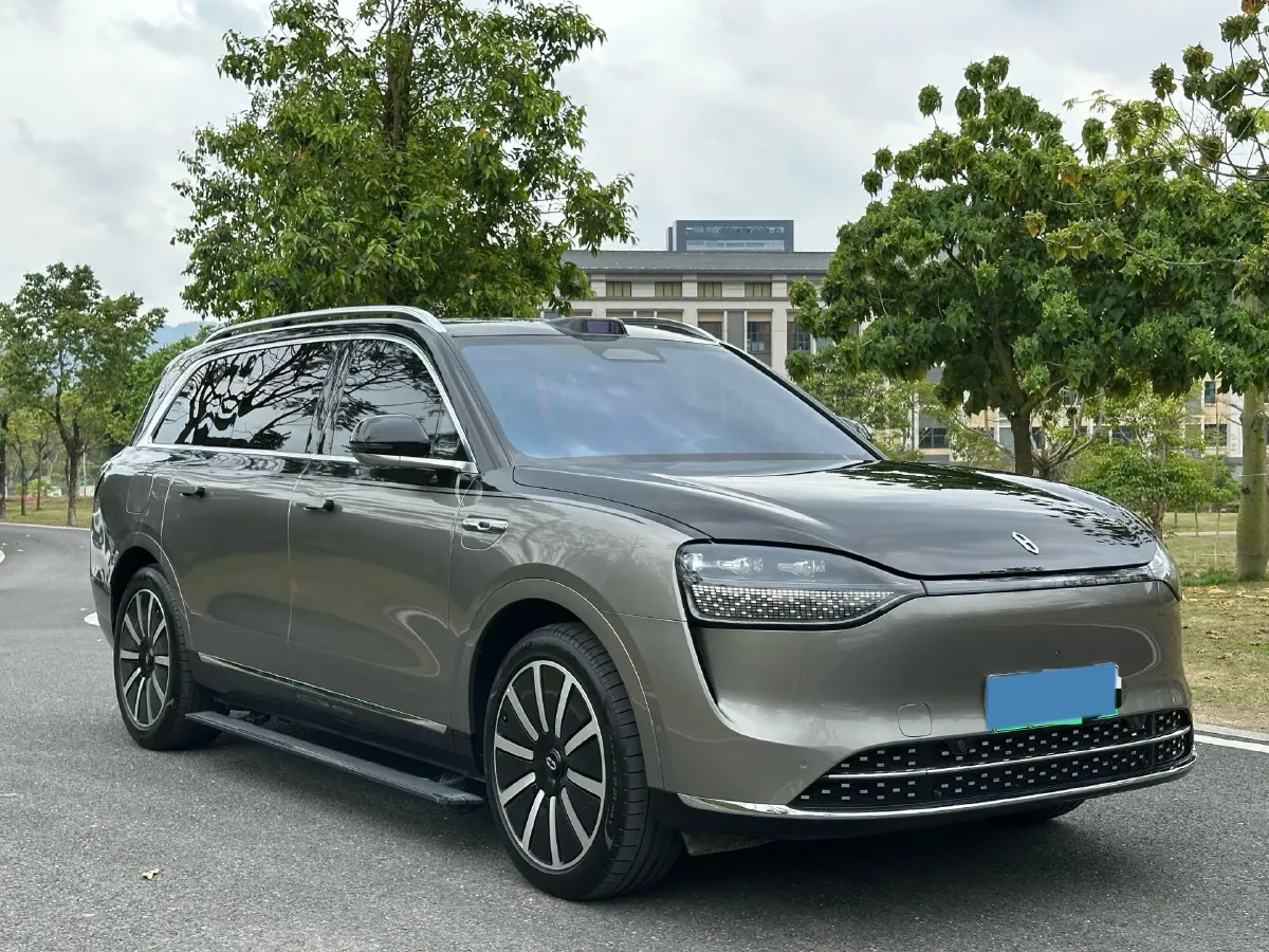 2024 AITO AITO M9 1.5T 152HP L4 REEV 42KWH,autocango,china used car exporter,china ev exporter,chinese used car exporter,chinese used ev exporter