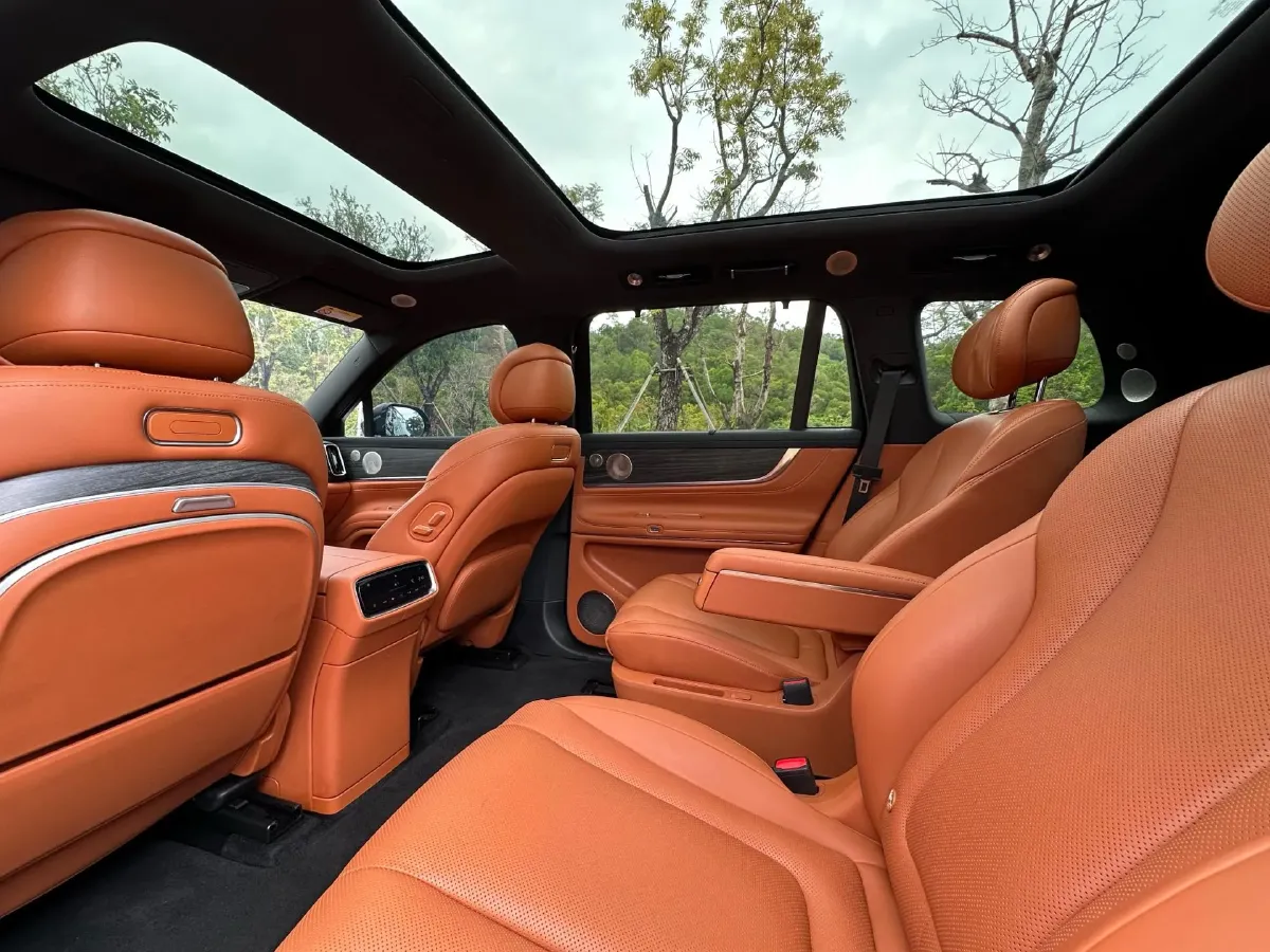 2024 AITO AITO M9 1.5T 152HP L4 REEV 42KWH,autocango,china used car exporter,china ev exporter,chinese used car exporter,chinese used ev exporter