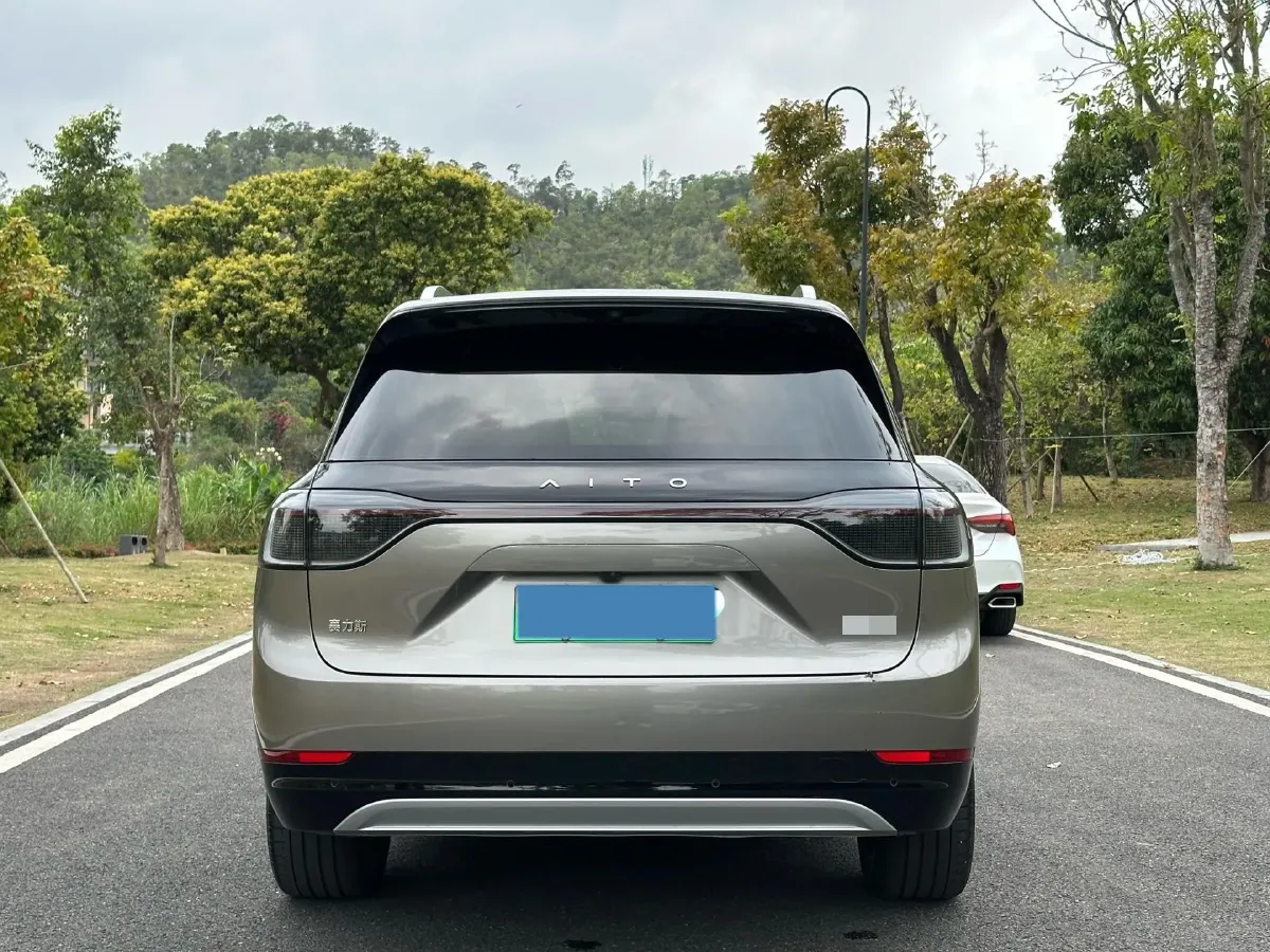 2024 AITO AITO M9 1.5T 152HP L4 REEV 42KWH,autocango,china used car exporter,china ev exporter,chinese used car exporter,chinese used ev exporter