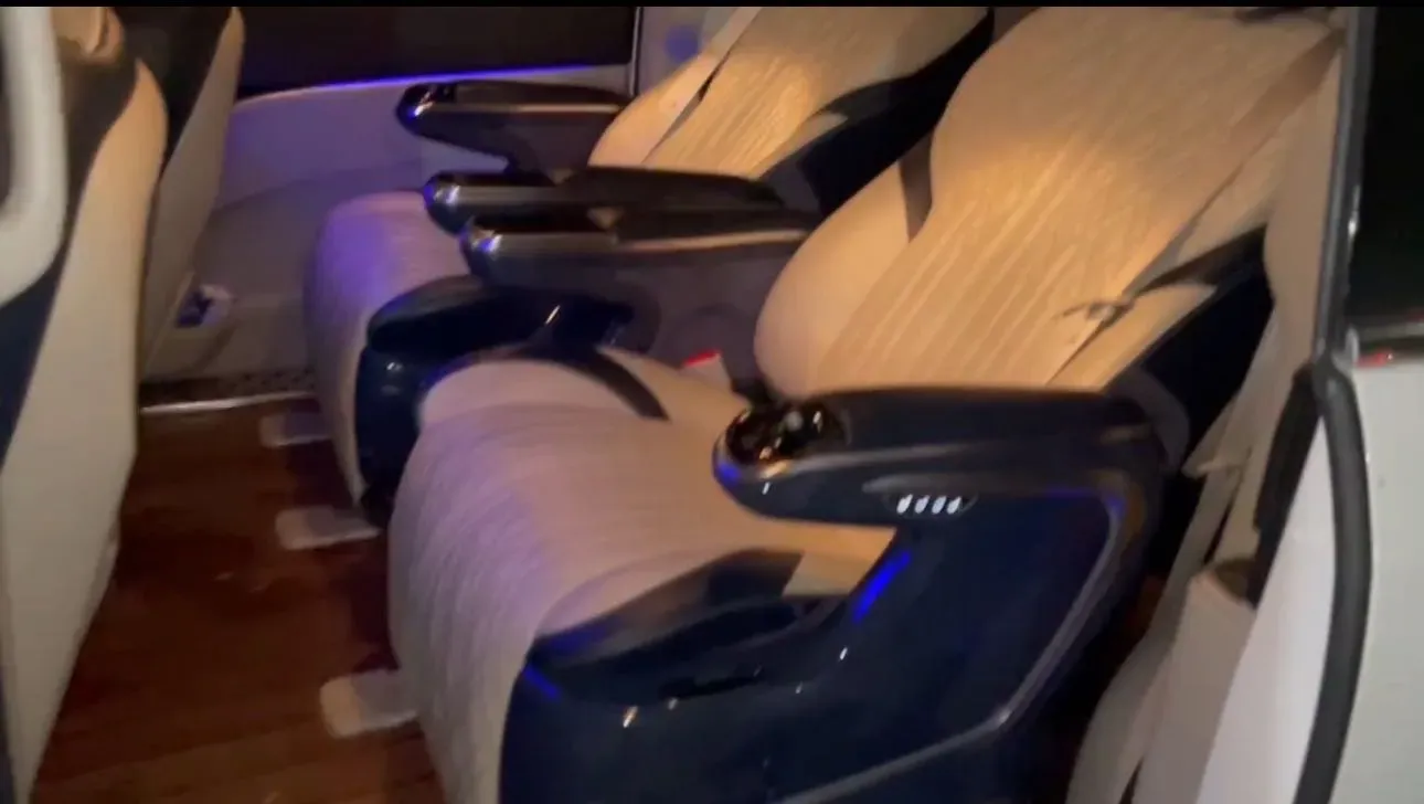 2021 Buick GL8 2.0T 237HP L4 9AT,autocango,china used car exporter,china ev exporter,chinese used car exporter,chinese used ev exporter