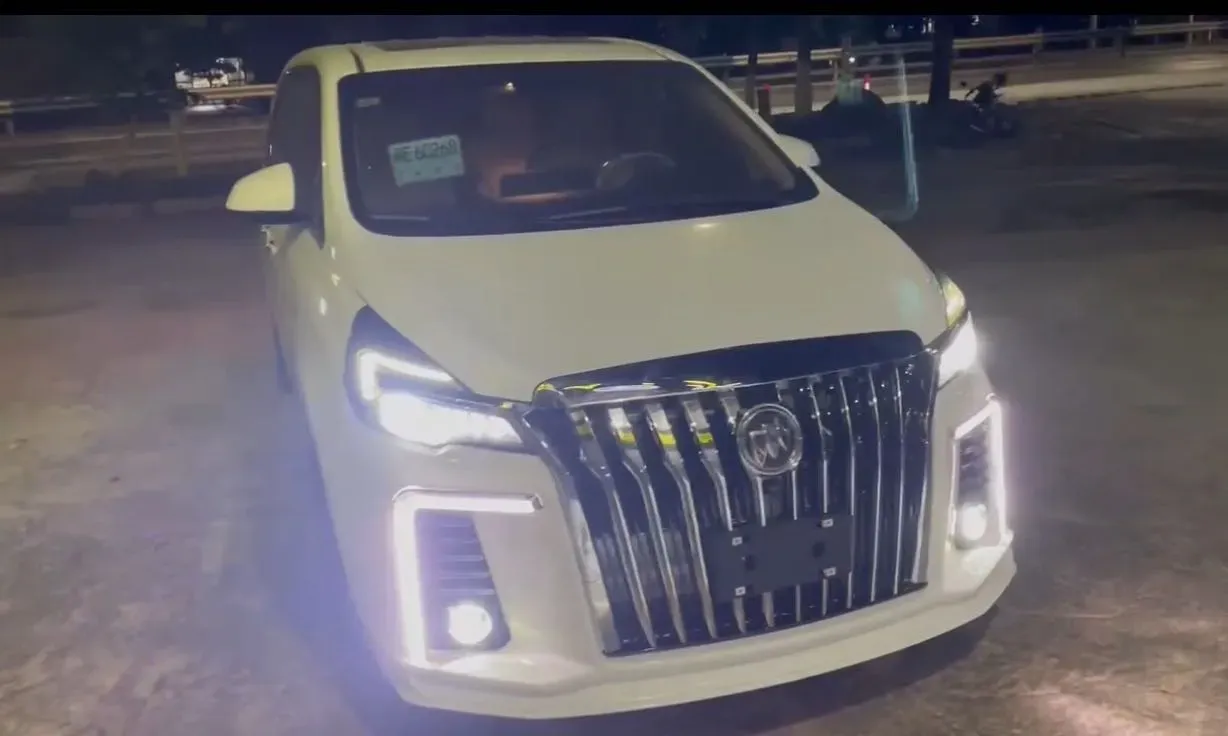 2021 Buick GL8 2.0T 237HP L4 9AT,autocango,china used car exporter,china ev exporter,chinese used car exporter,chinese used ev exporter