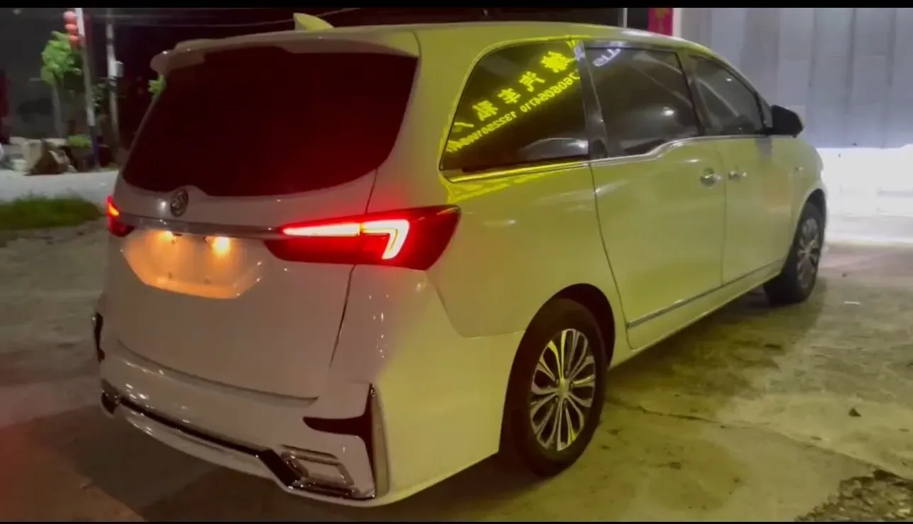 2021 Buick GL8 2.0T 237HP L4 9AT,autocango,china used car exporter,china ev exporter,chinese used car exporter,chinese used ev exporter