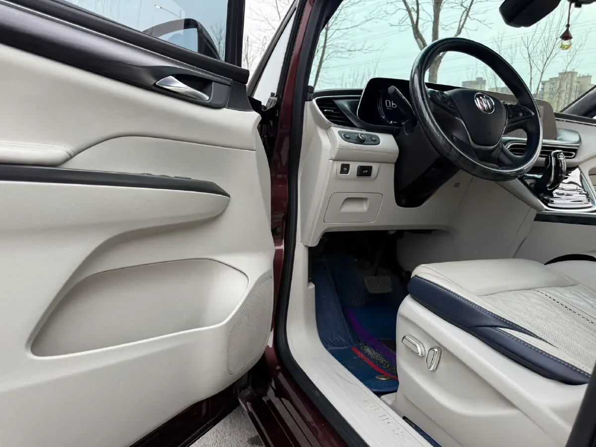 2022 Buick GL8 2.0T 237HP L4 9AT,autocango,china used car exporter,china ev exporter,chinese used car exporter,chinese used ev exporter