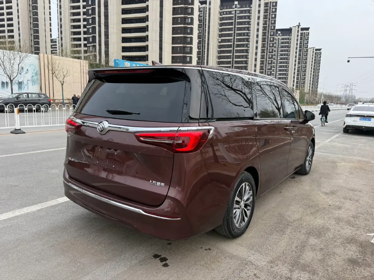 2022 Buick GL8 2.0T 237HP L4 9AT,autocango,china used car exporter,china ev exporter,chinese used car exporter,chinese used ev exporter