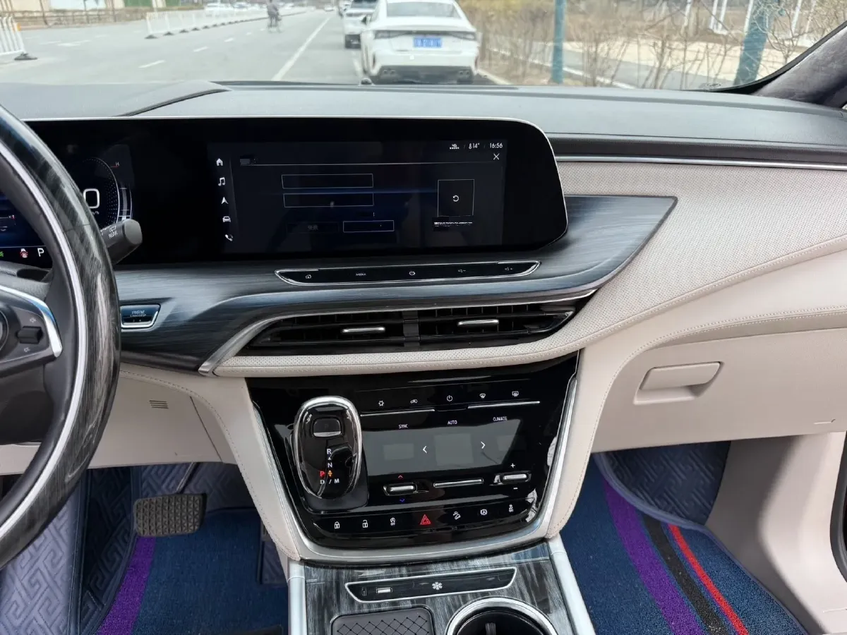 2022 Buick GL8 2.0T 237HP L4 9AT,autocango,china used car exporter,china ev exporter,chinese used car exporter,chinese used ev exporter