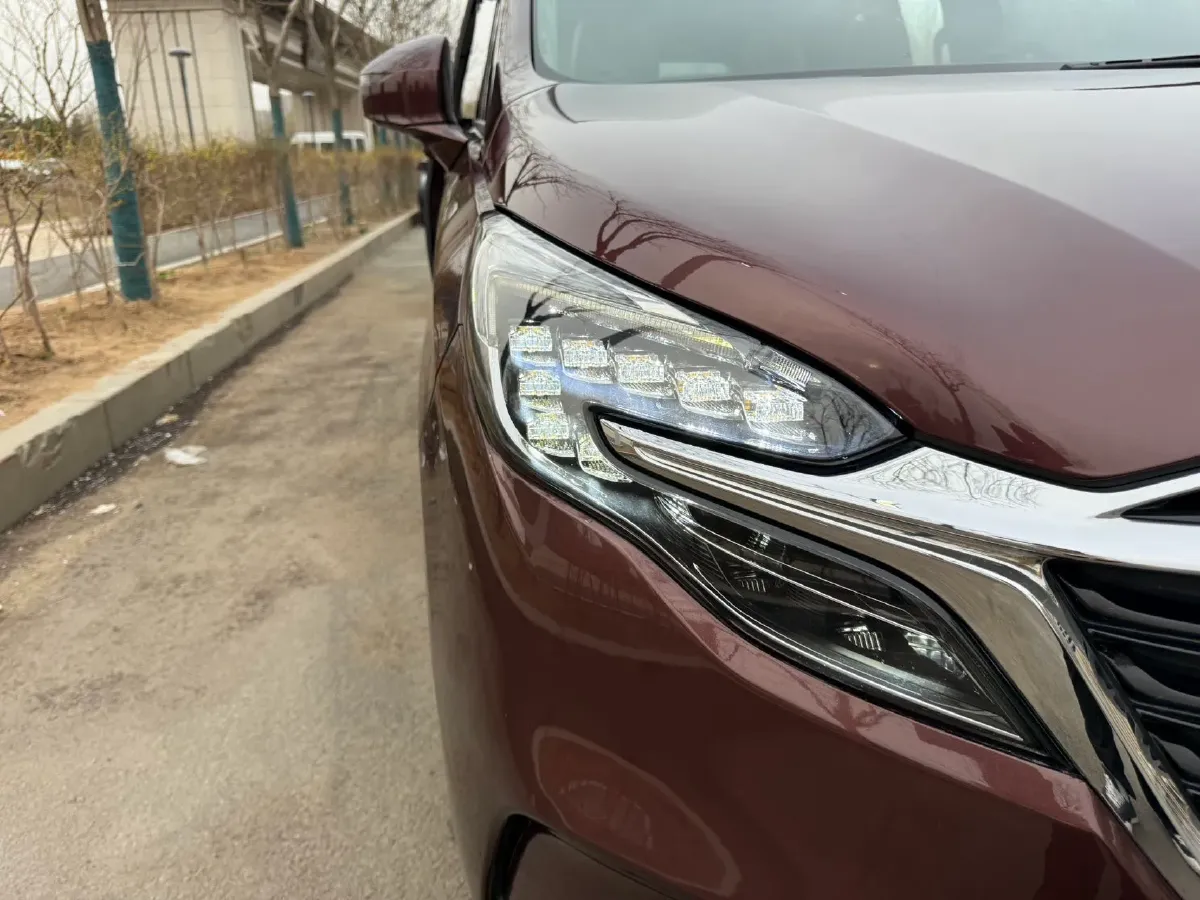 2022 Buick GL8 2.0T 237HP L4 9AT,autocango,china used car exporter,china ev exporter,chinese used car exporter,chinese used ev exporter