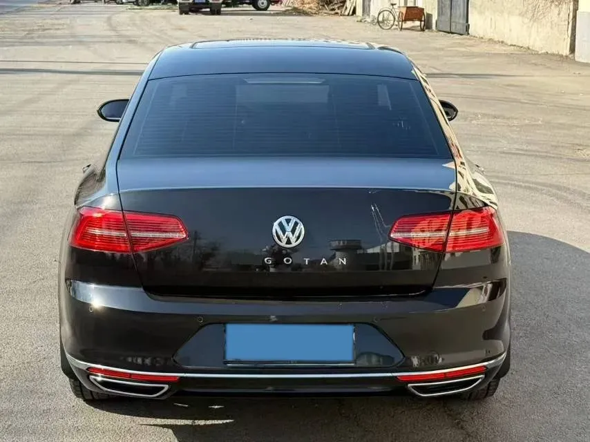 2018 Volkswagen Magotan 1.8T 180HP L4 7DCT,autocango,china used car exporter,china ev exporter,chinese used car exporter,chinese used ev exporter