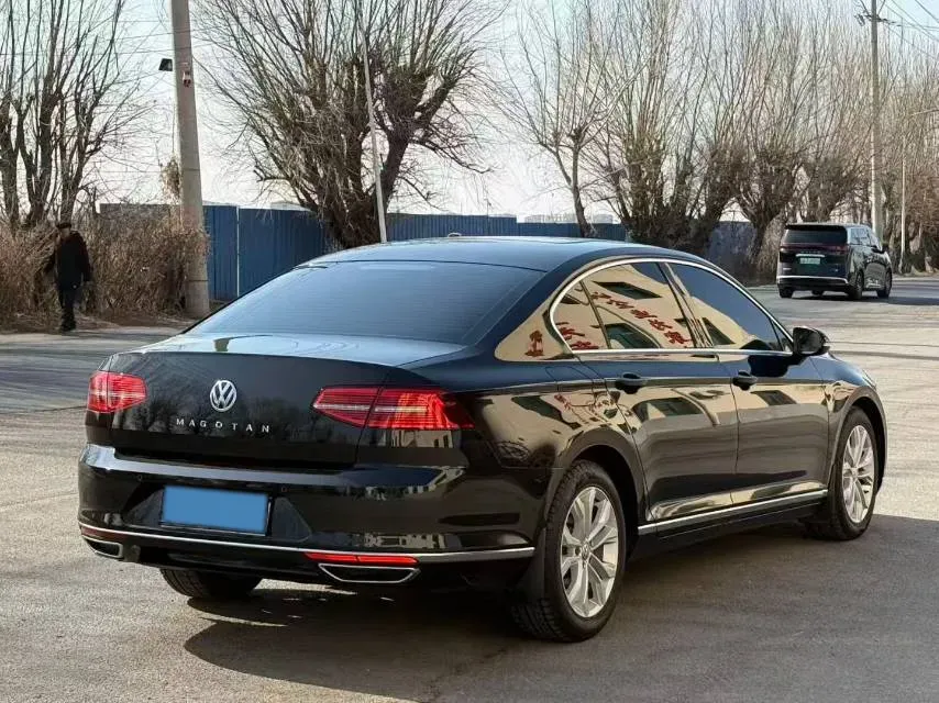 2018 Volkswagen Magotan 1.8T 180HP L4 7DCT,autocango,china used car exporter,china ev exporter,chinese used car exporter,chinese used ev exporter