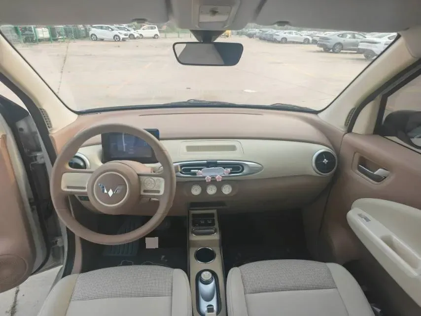 2025 WuLing HongGuang MINI EV BEV 16.2KWH,autocango,china used car exporter,china ev exporter,chinese used car exporter,chinese used ev exporter