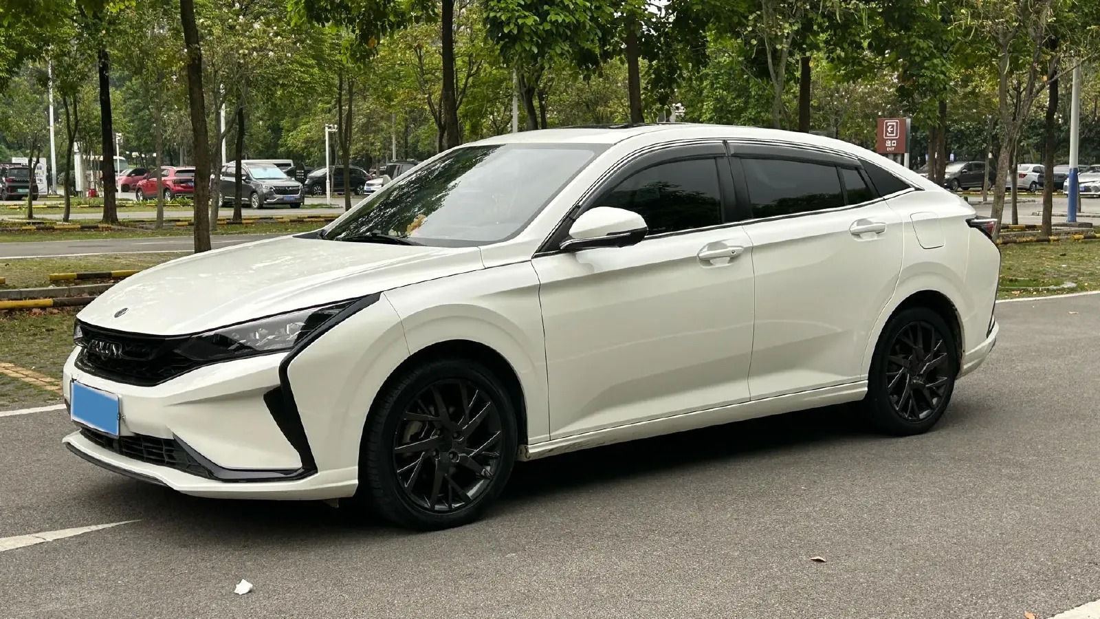 2020 DongFeng Aeolus YiXuan 1.5T 150HP L4 6DCT,autocango,china used car exporter,china ev exporter,chinese used car exporter,chinese used ev exporter