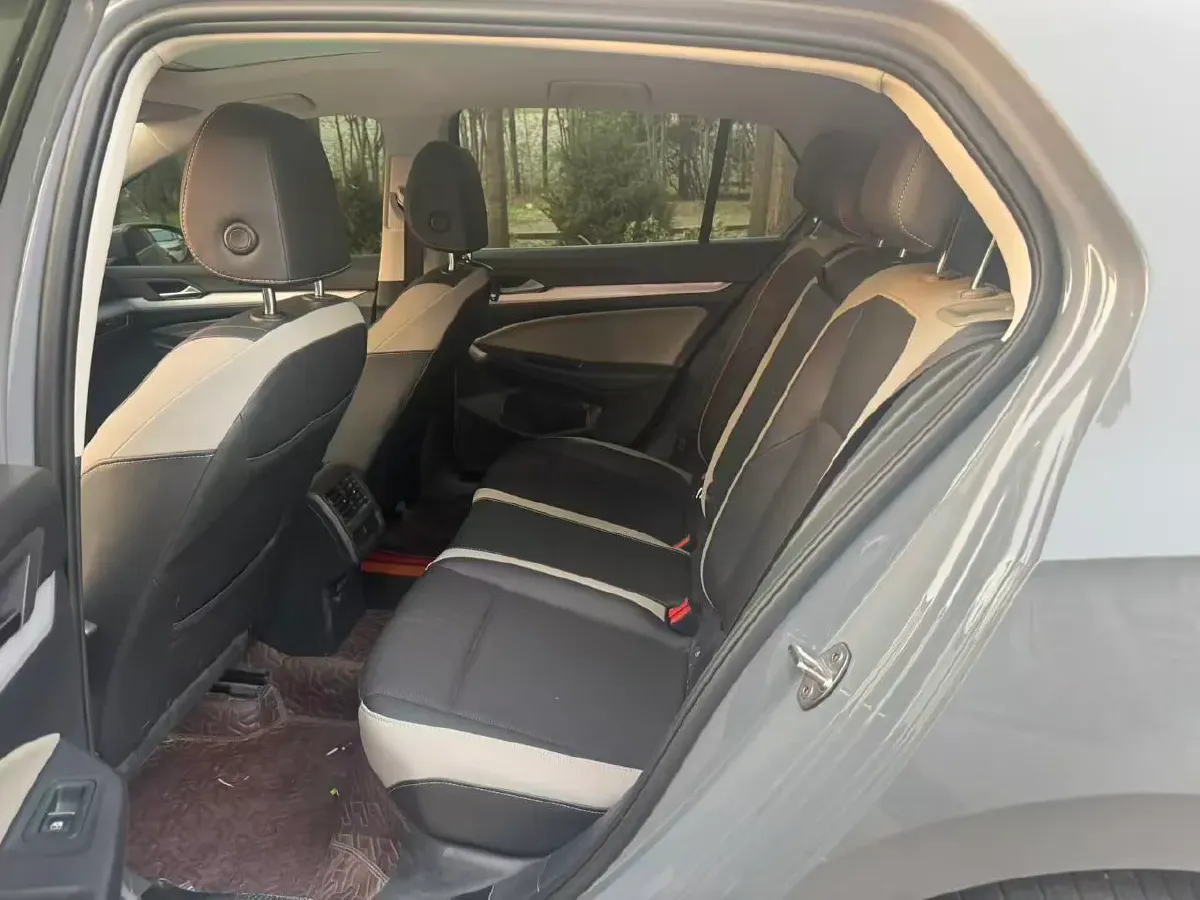 2021 Volkswagen Golf 1.4T 150HP L4 7DCT,autocango,china used car exporter,china ev exporter,chinese used car exporter,chinese used ev exporter