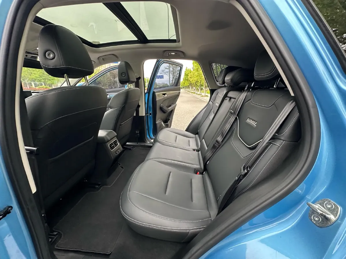 2021 Haval Jolion 1.5T 150HP L4 7DCT,autocango,china used car exporter,china ev exporter,chinese used car exporter,chinese used ev exporter